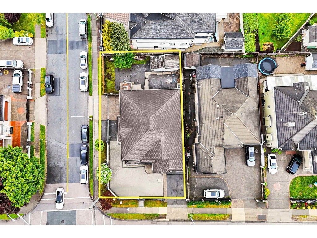 13015 68 Avenue, Surrey