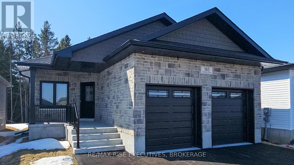 173 Creighton Drive, Loyalist (odessa)