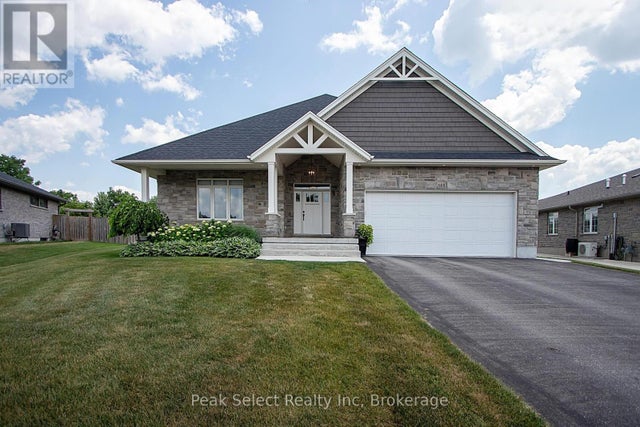 343 Tracy Street, St. Marys