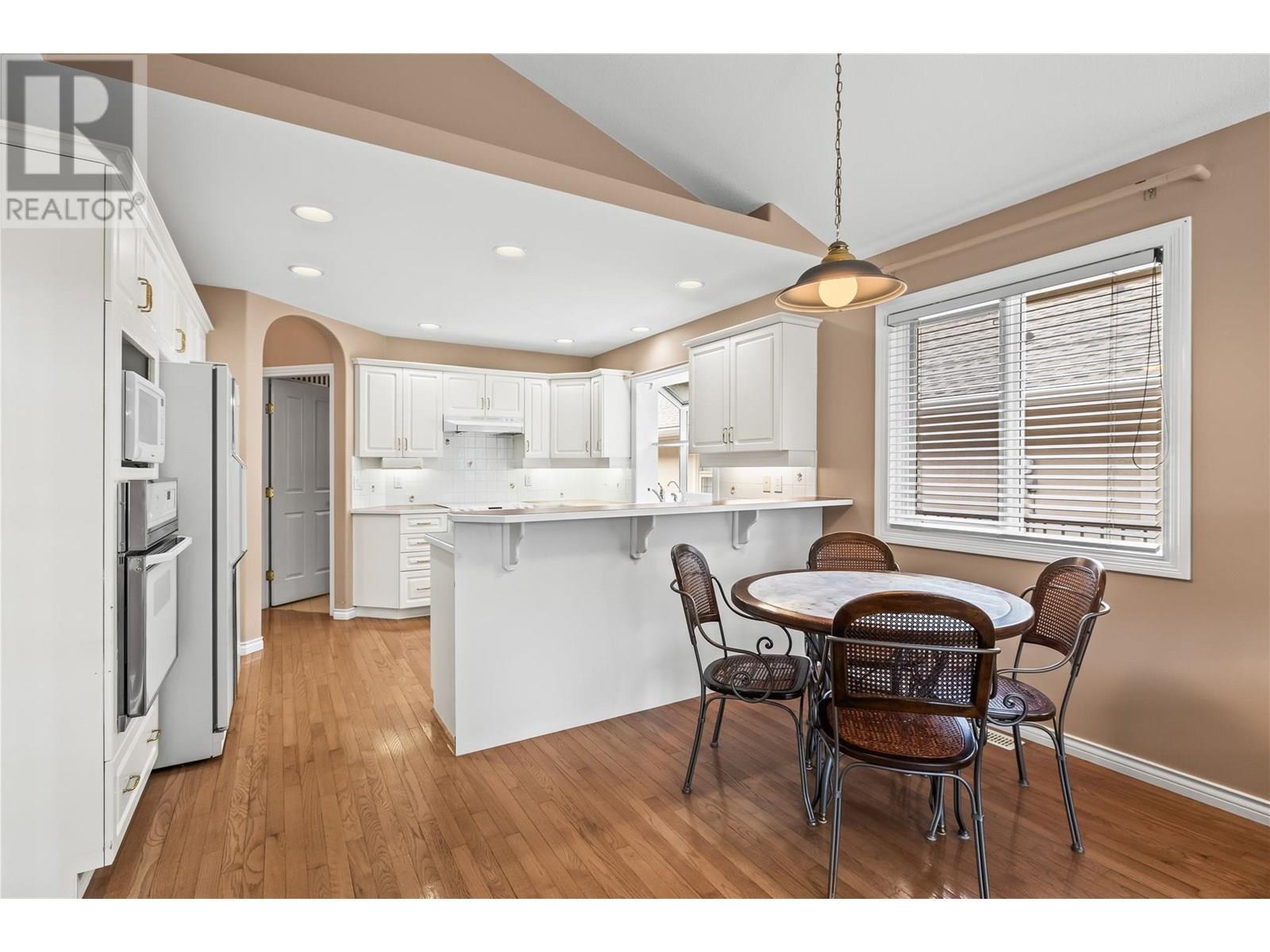 4003 Gallaghers Terrace. Kelowna, British Columbia