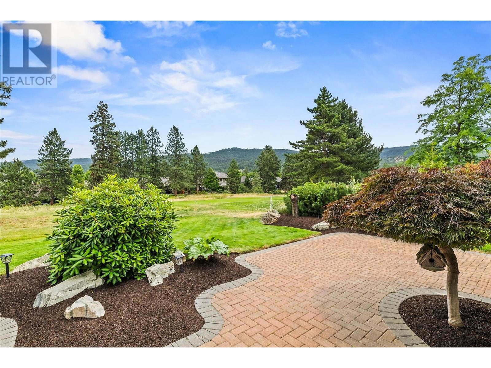 4003 Gallaghers Terrace. Kelowna, British Columbia