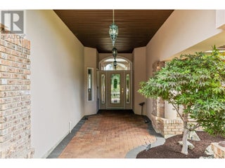 4003 Gallaghers Terrace. Kelowna, British Columbia