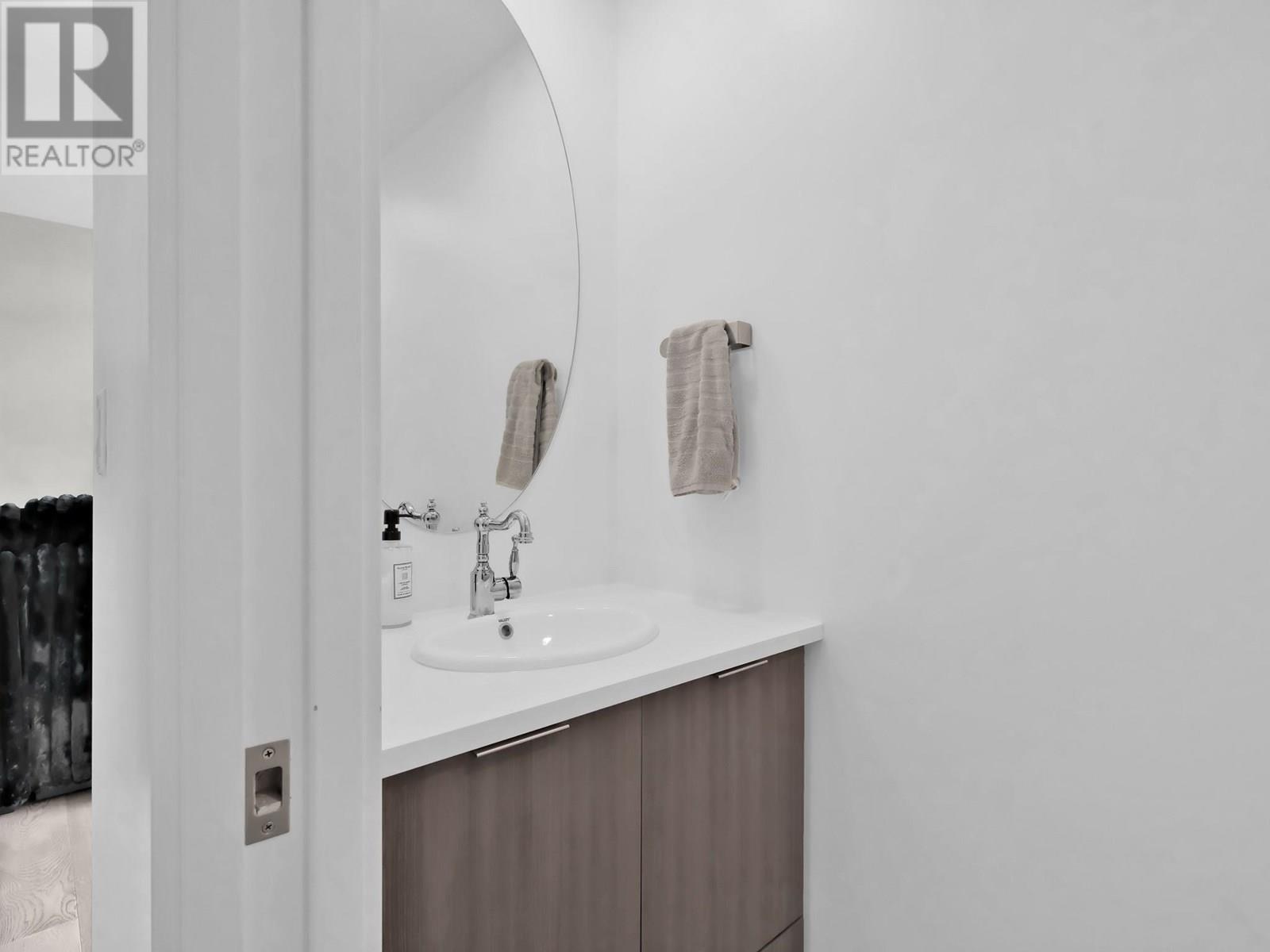 1151 Sunset Drive Unit# 106. Kelowna, British Columbia