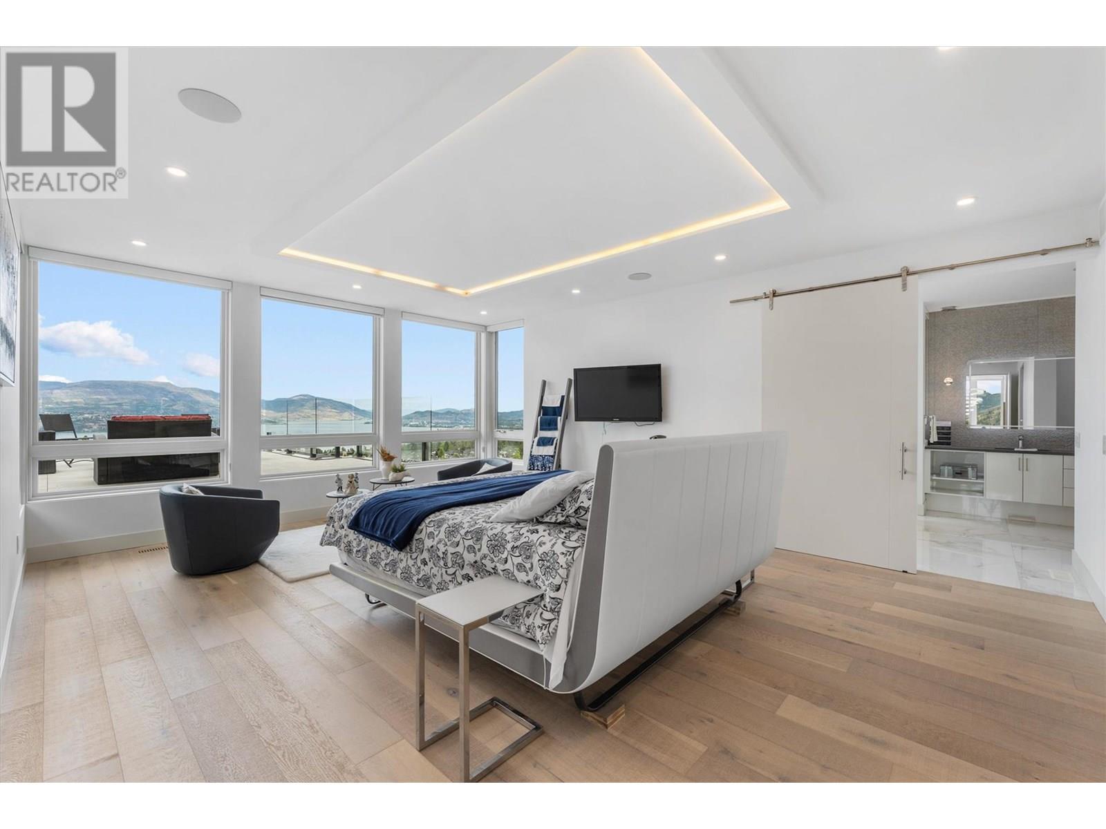 449 Swan Drive. Kelowna, British Columbia