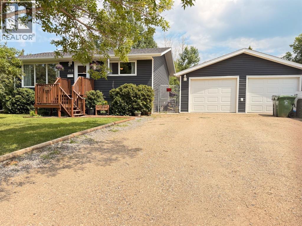 213 3 Street W, Lashburn