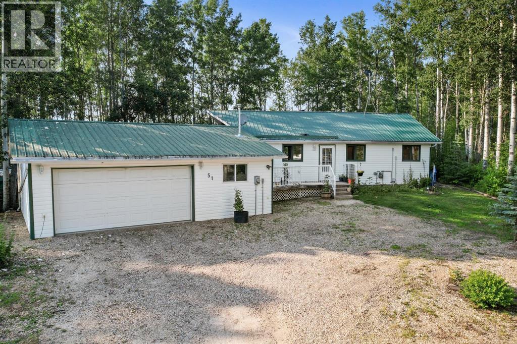 51 Lightning Bay, Rural Barrhead No. 11, County Of