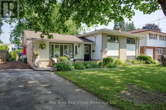 302 Ross Avenue, Kitchener