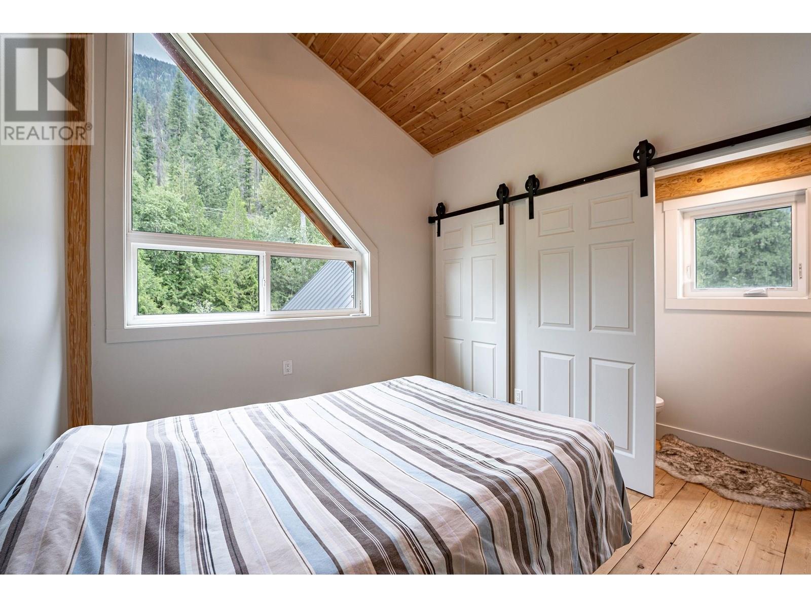 5860 Trans Canada Hwy 1. Malakwa, British Columbia