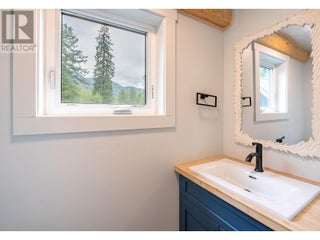 5860 Trans Canada Hwy 1. Malakwa, British Columbia