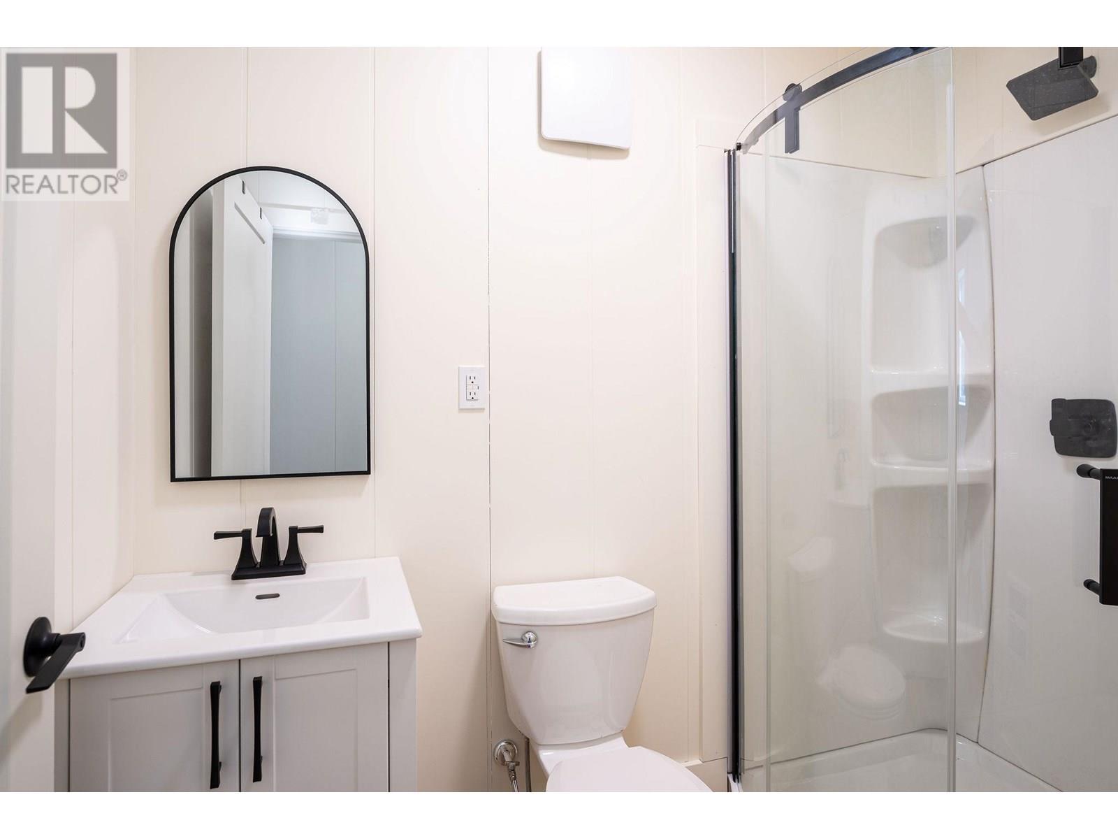 5860 Trans Canada Hwy 1. Malakwa, British Columbia