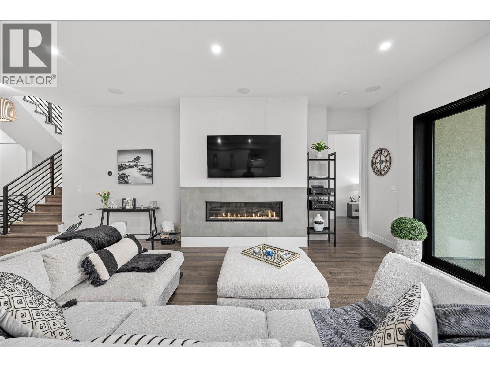 10058 Beacon Hill Drive. Lake Country, British Columbia