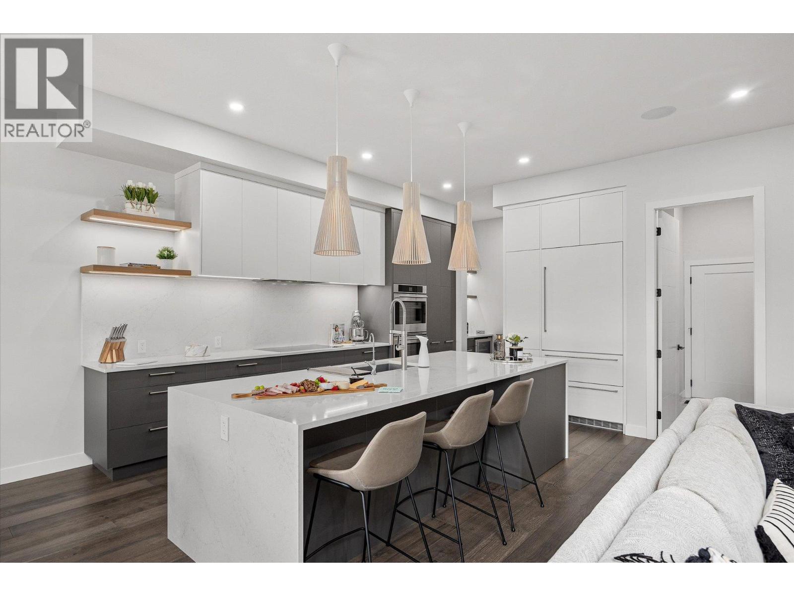 10058 Beacon Hill Drive. Lake Country, British Columbia