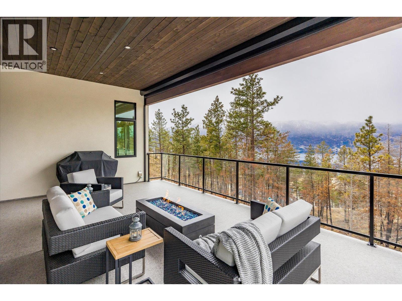 10058 Beacon Hill Drive. Lake Country, British Columbia