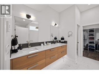 10058 Beacon Hill Drive. Lake Country, British Columbia