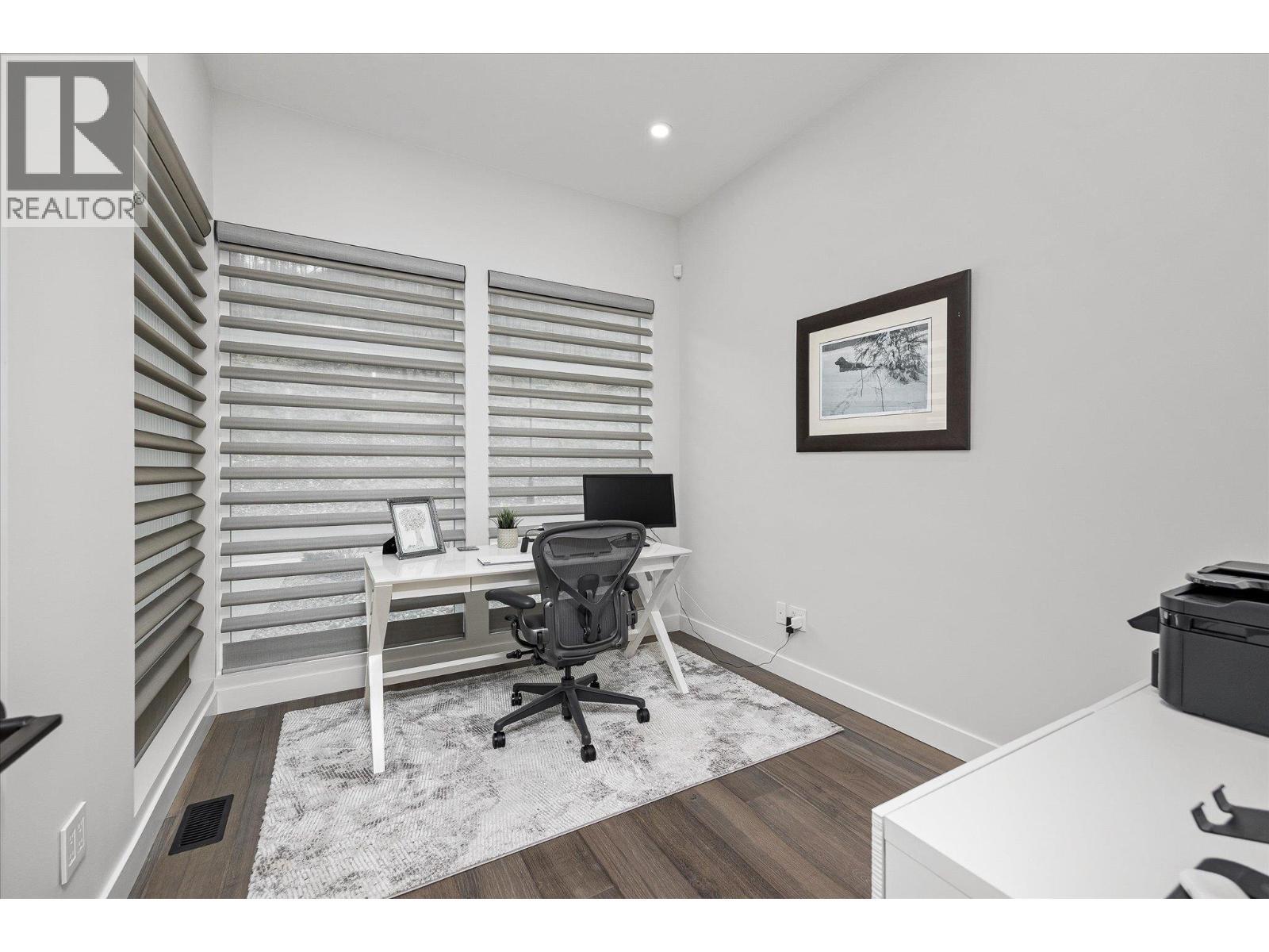 10058 Beacon Hill Drive. Lake Country, British Columbia