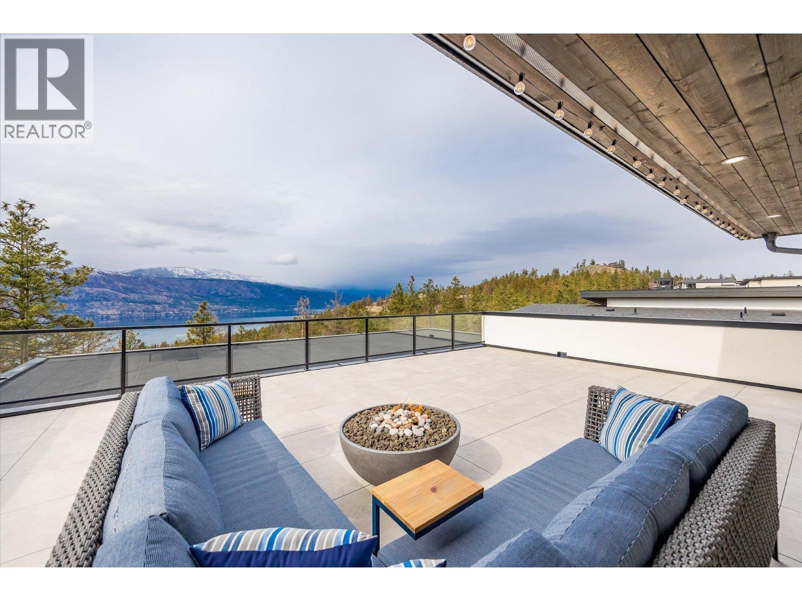 10058 Beacon Hill Drive. Lake Country, British Columbia