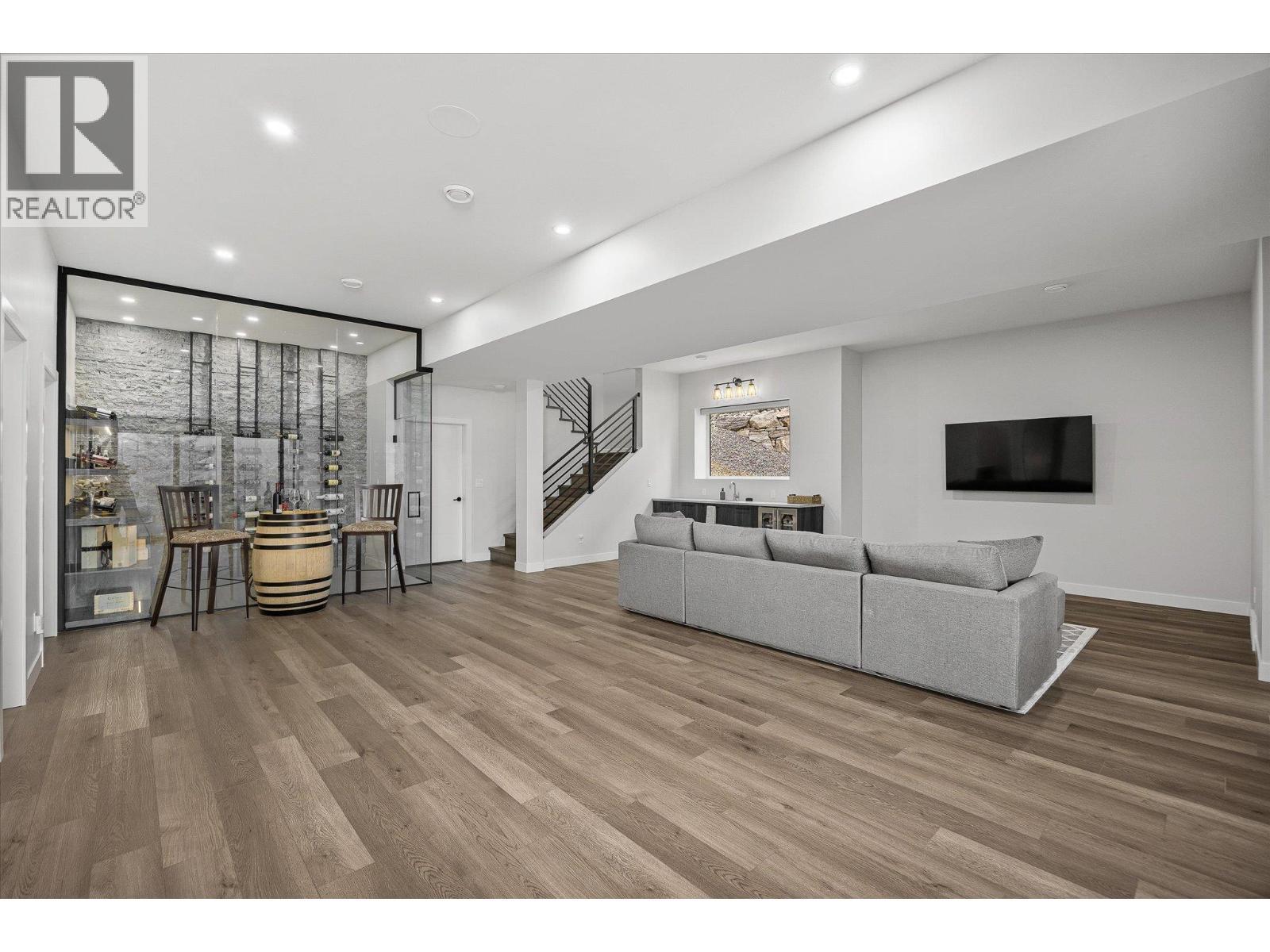 10058 Beacon Hill Drive. Lake Country, British Columbia