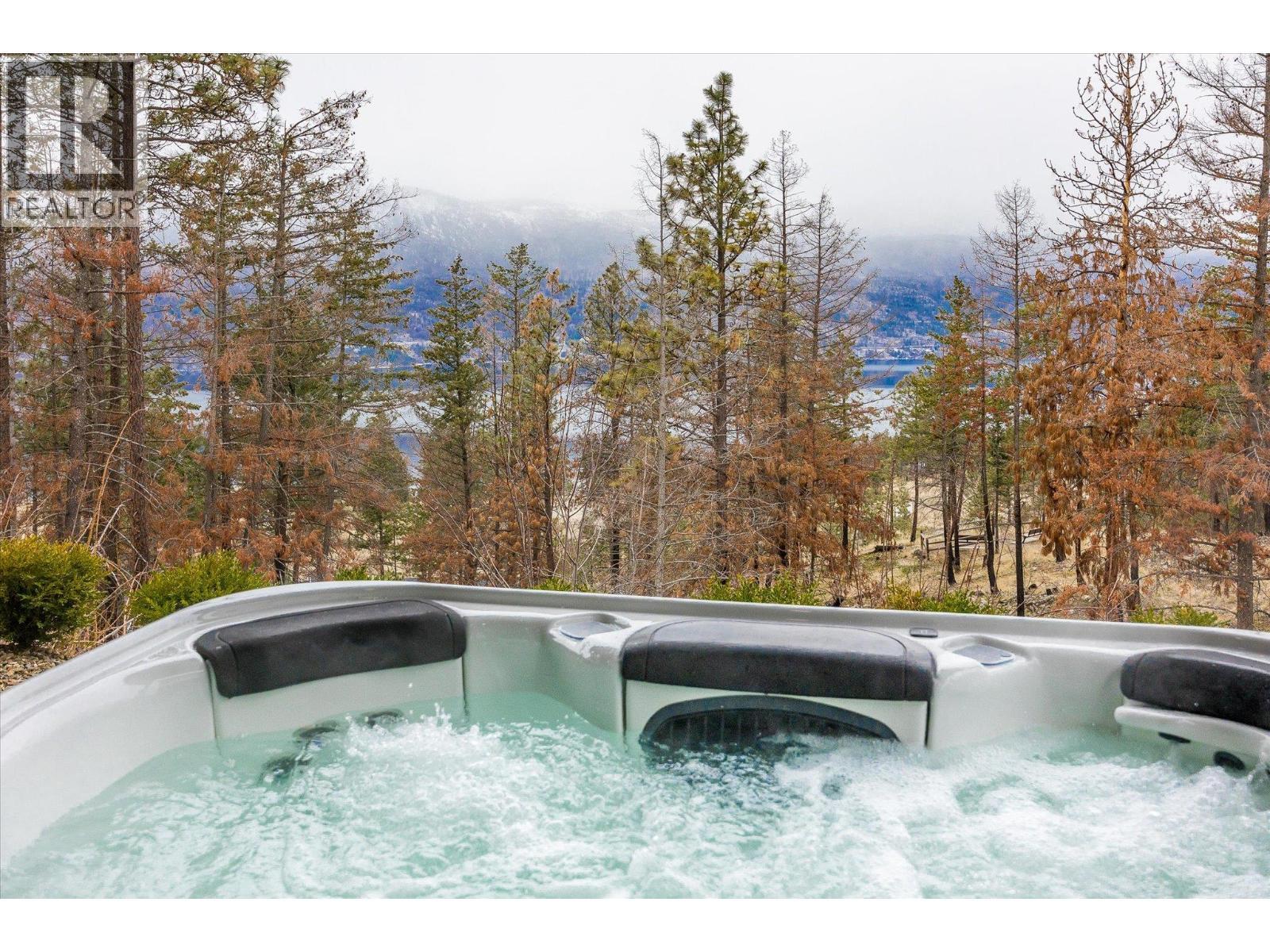 10058 Beacon Hill Drive. Lake Country, British Columbia