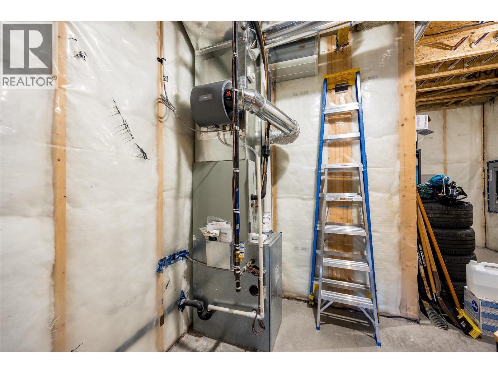 10058 Beacon Hill Drive. Lake Country, British Columbia