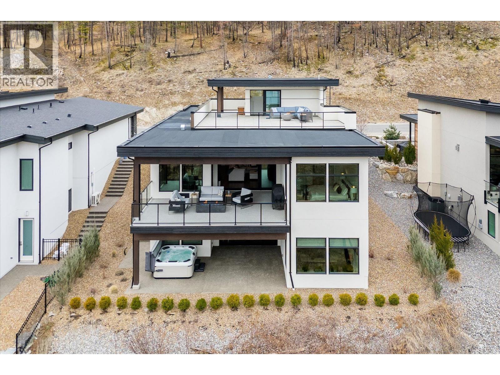 10058 Beacon Hill Drive. Lake Country, British Columbia