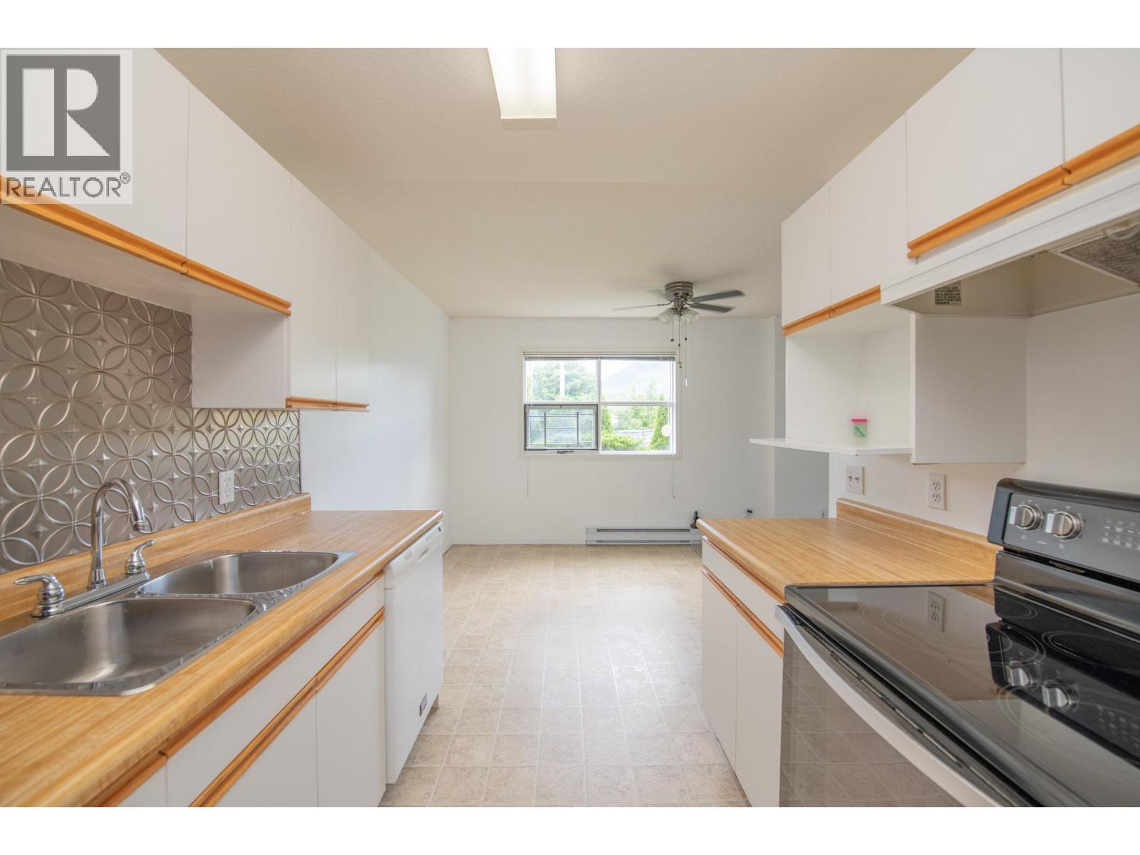 703 Granville Avenue Unit# 103. Enderby, British Columbia