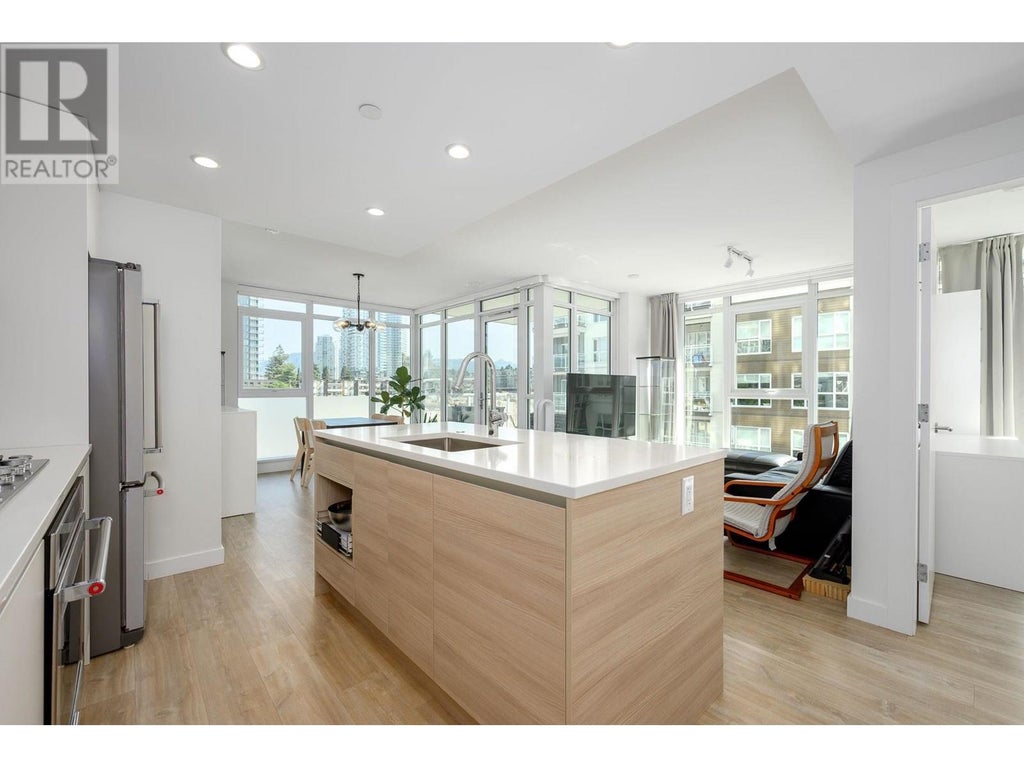 407 525 Foster Avenue, Coquitlam