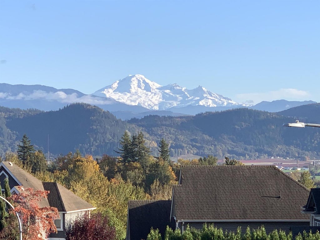 33617 12 Avenue, Mission