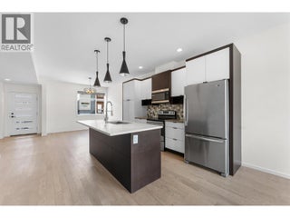 5400 Willow Drive Unit# 2. Vernon, British Columbia