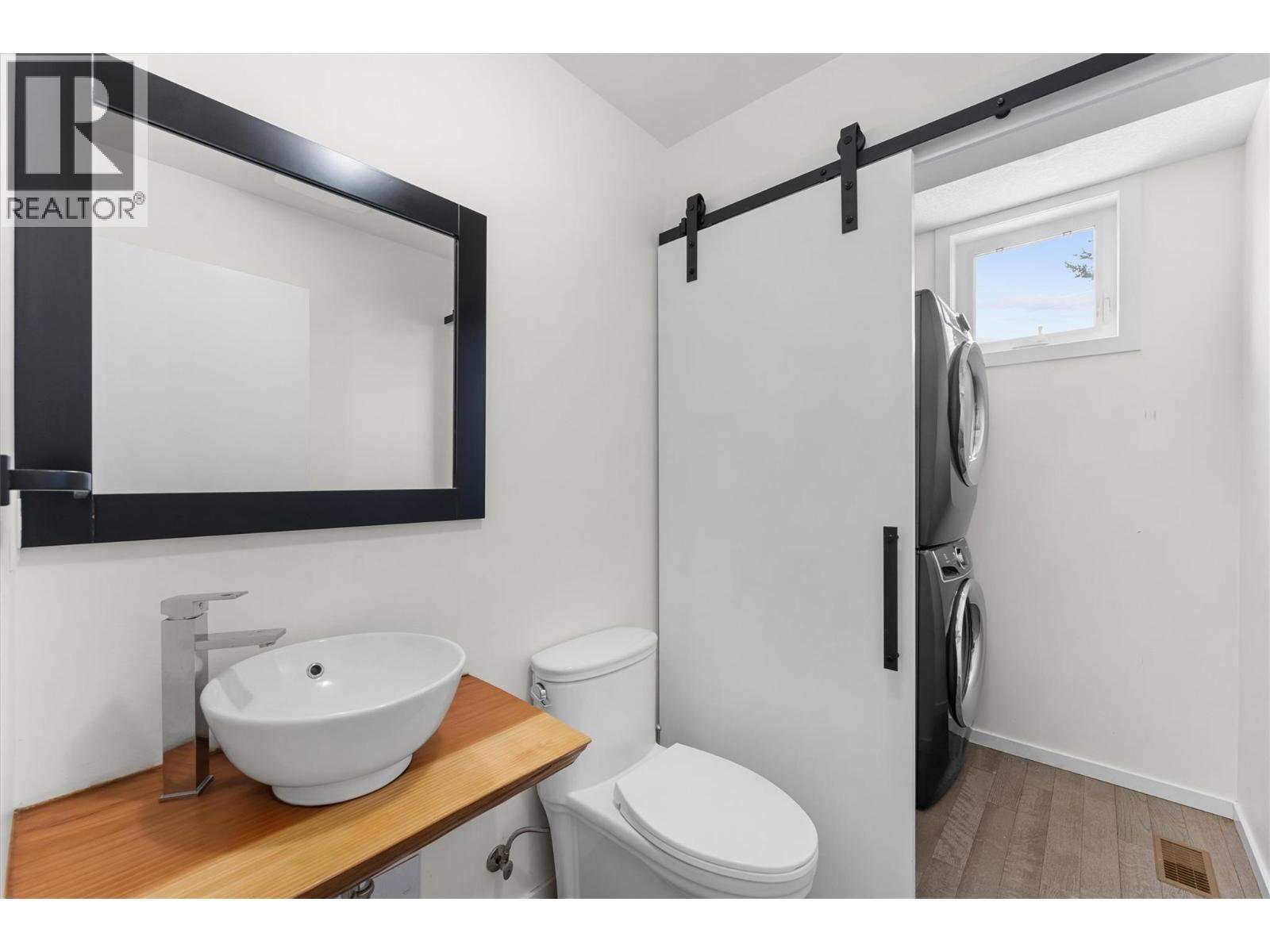 5400 Willow Drive Unit# 2. Vernon, British Columbia