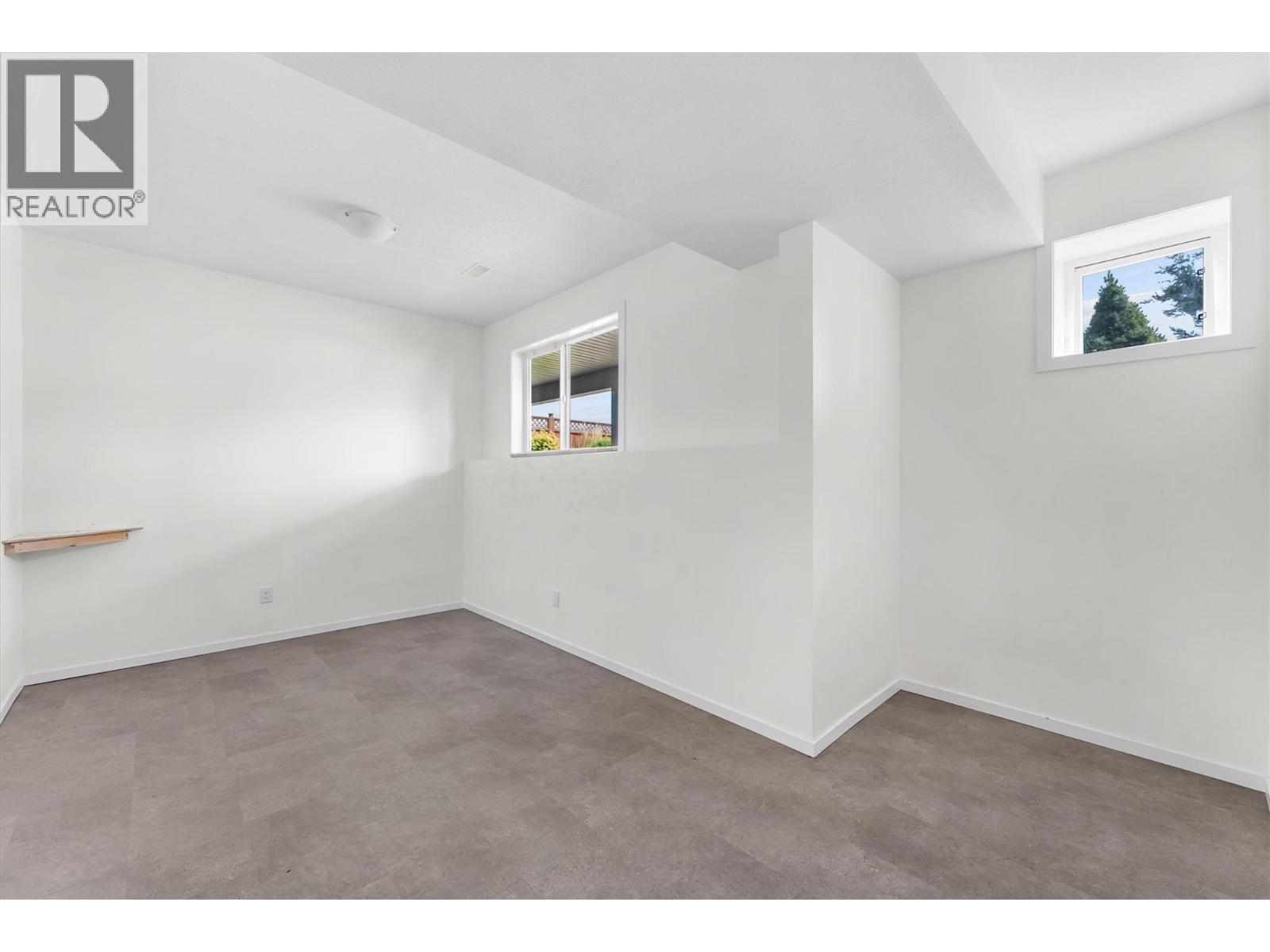 5400 Willow Drive Unit# 2. Vernon, British Columbia