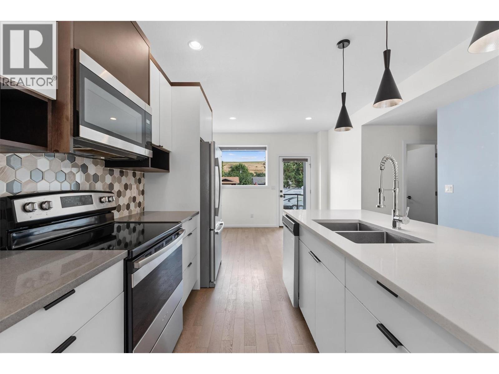 5400 Willow Drive Unit# 2. Vernon, British Columbia