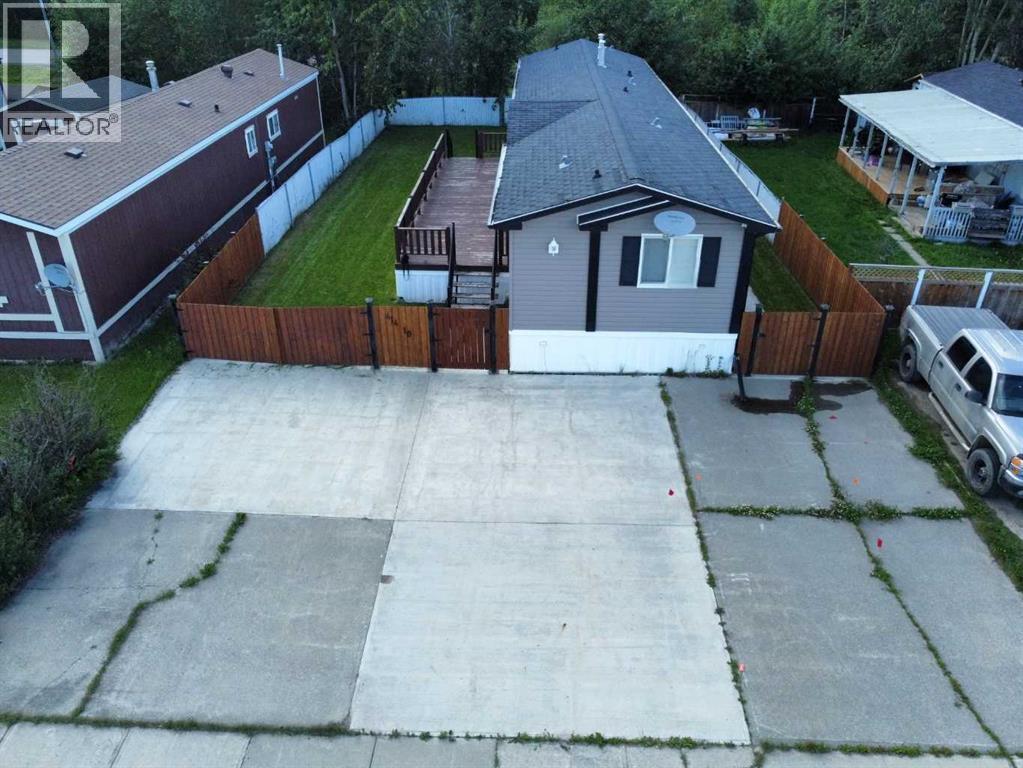 414 10 Street, Fox Creek