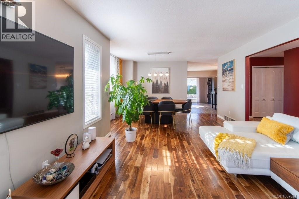 749 Marchmont Road, Duncan