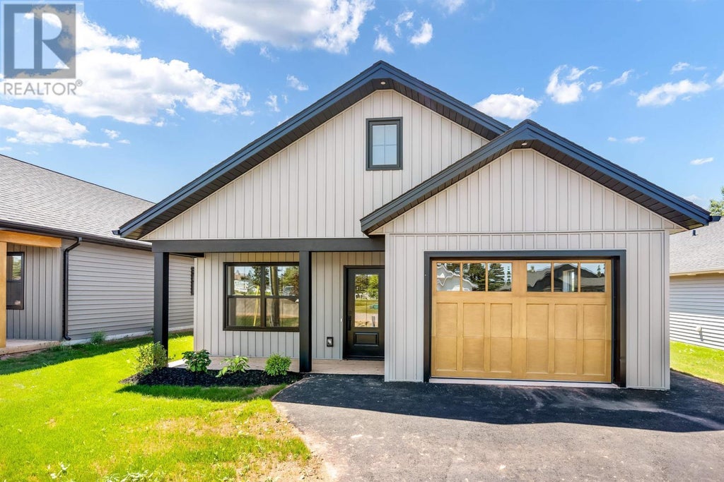 28 Reddin Heights, Stratford