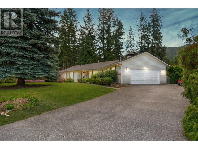 3445 Sidney Crescent, Spallumcheen
