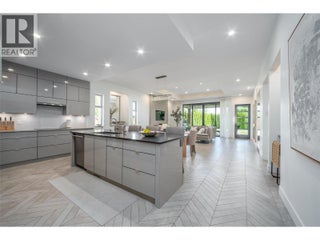 3567 Lakeshore Road. Kelowna, British Columbia