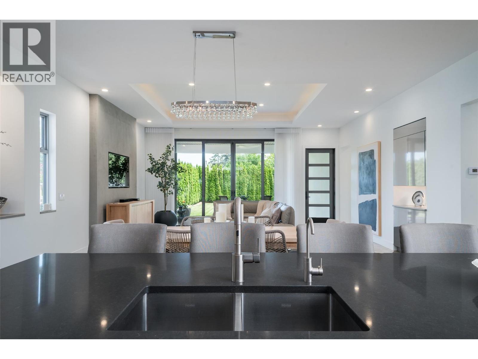 3567 Lakeshore Road. Kelowna, British Columbia