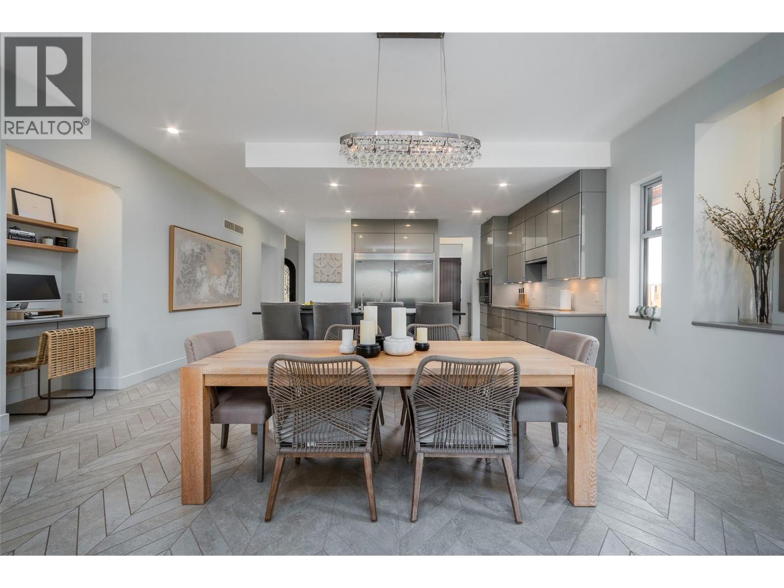 3567 Lakeshore Road. Kelowna, British Columbia