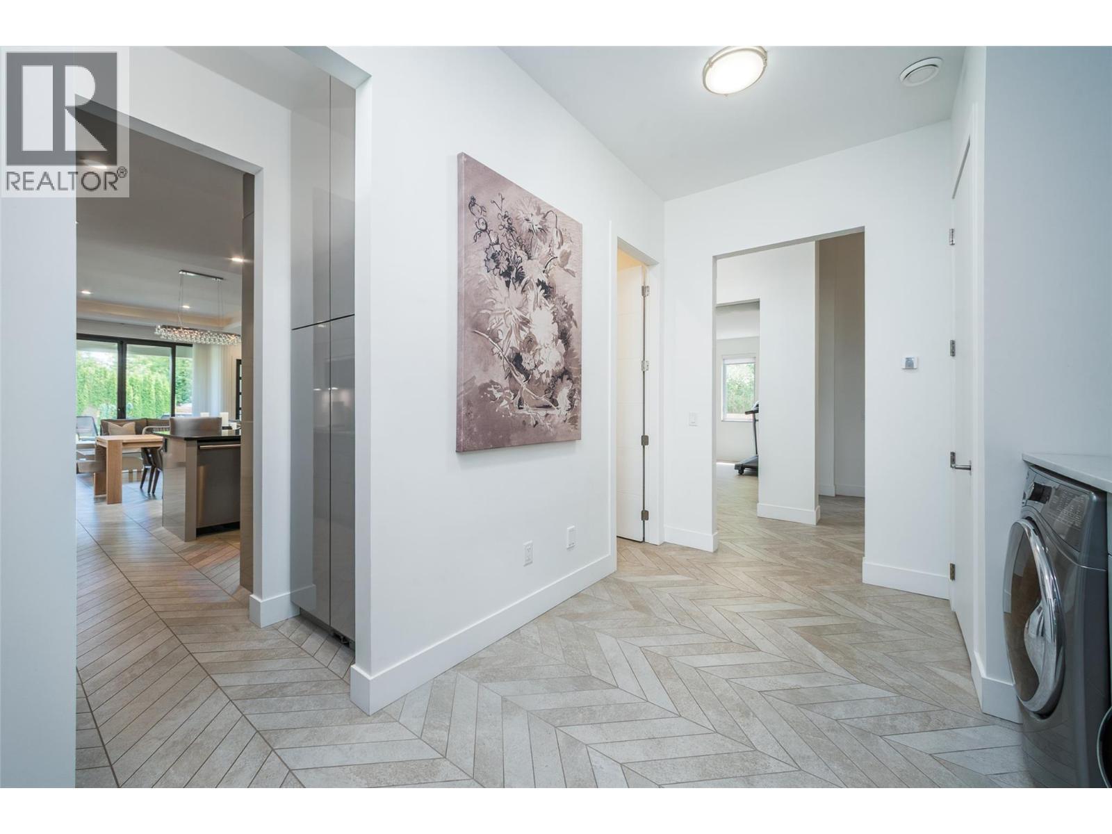 3567 Lakeshore Road. Kelowna, British Columbia