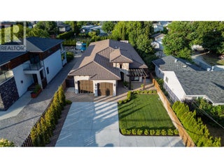 3567 Lakeshore Road. Kelowna, British Columbia