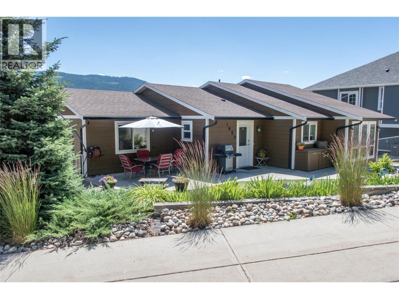 1859 Schunter Drive. Lumby, British Columbia