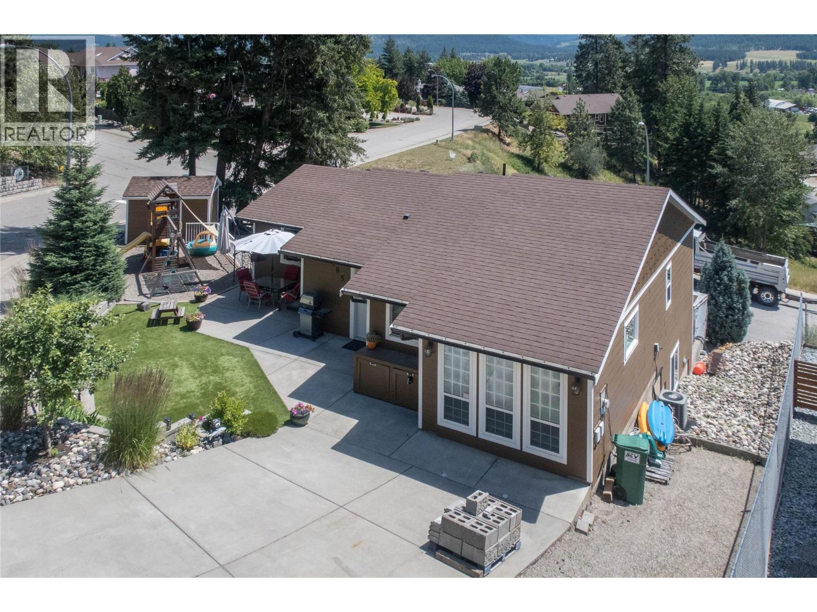 1859 Schunter Drive. Lumby, British Columbia