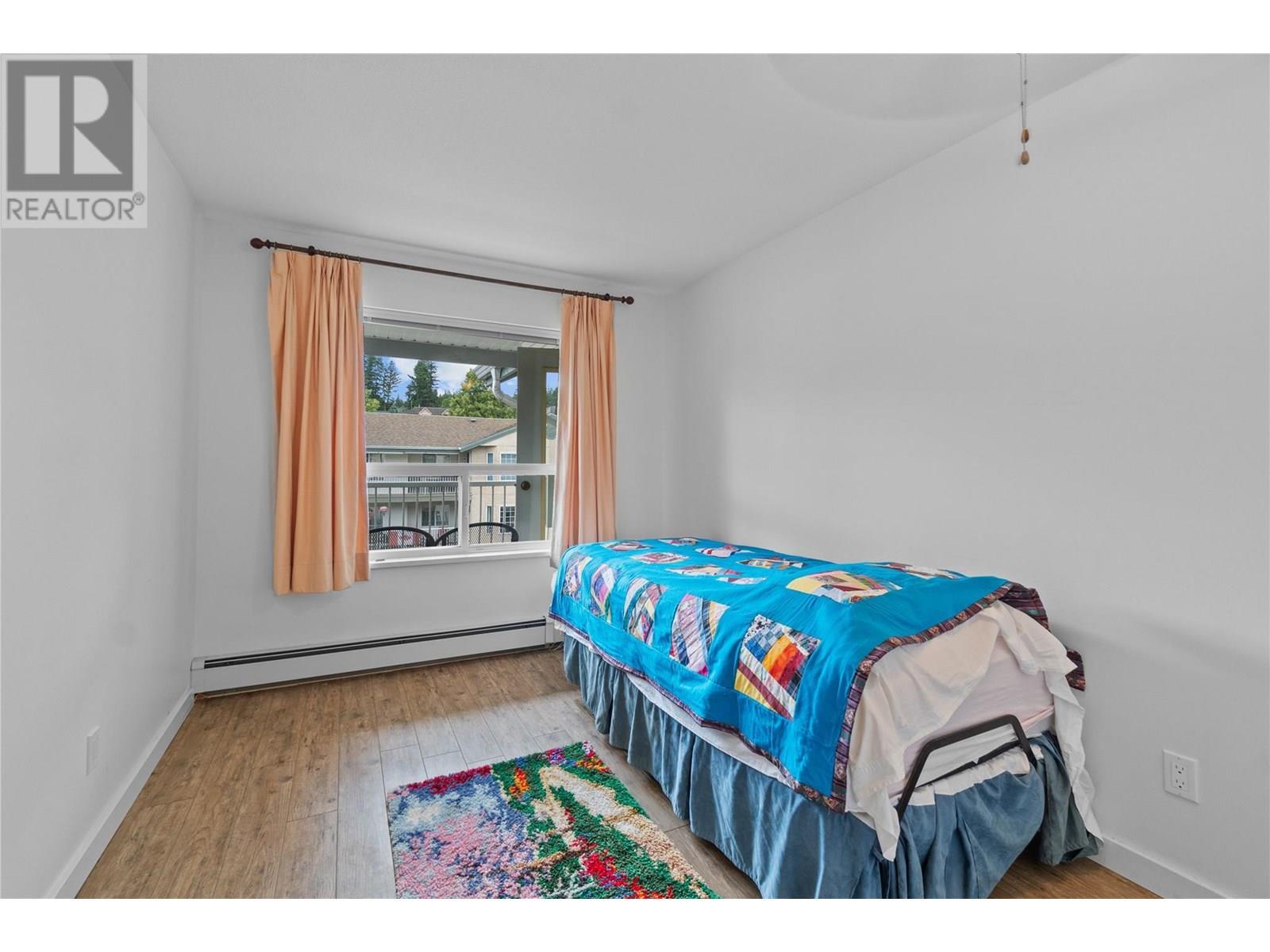 250 5 Street Se Unit# 313. Salmon Arm, British Columbia