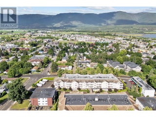250 5 Street Se Unit# 313. Salmon Arm, British Columbia