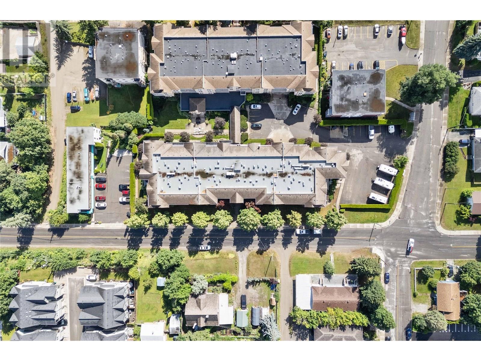 250 5 Street Se Unit# 313. Salmon Arm, British Columbia