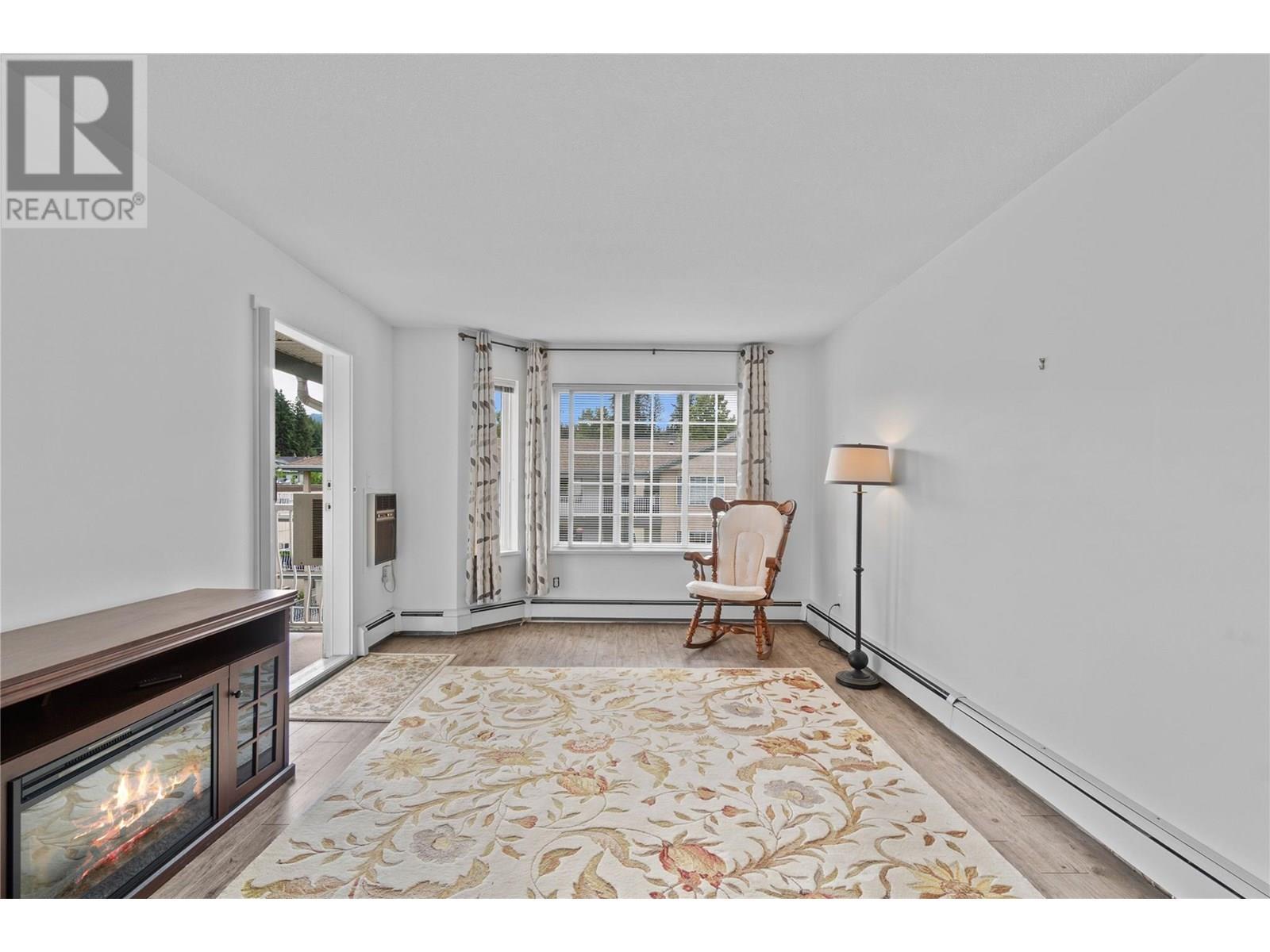 250 5 Street Se Unit# 313. Salmon Arm, British Columbia