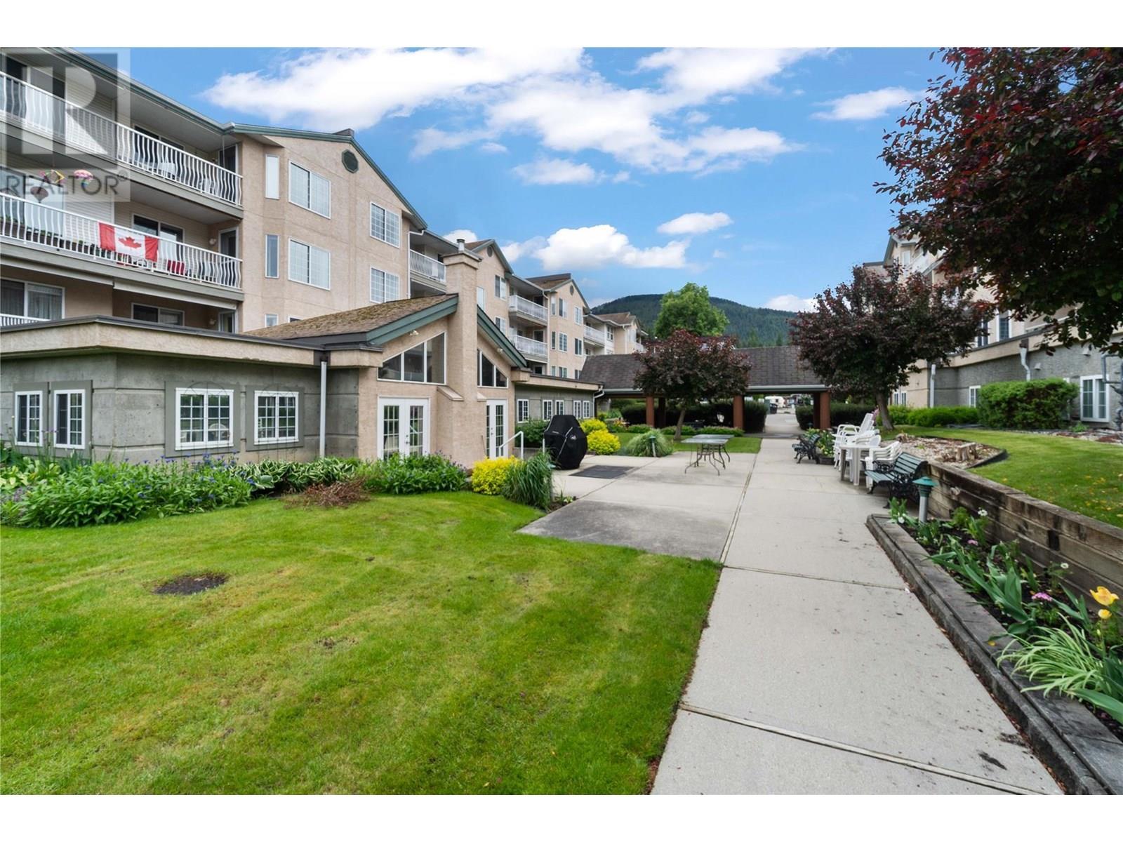 250 5 Street Se Unit# 313. Salmon Arm, British Columbia