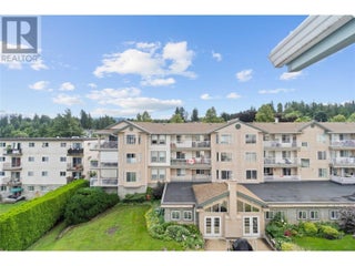 250 5 Street Se Unit# 313. Salmon Arm, British Columbia