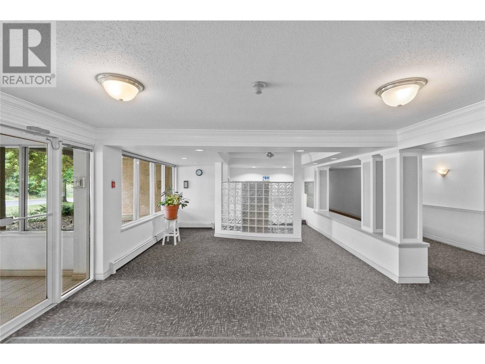 250 5 Street Se Unit# 313. Salmon Arm, British Columbia