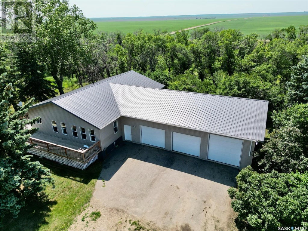 Tribune Acreage Near Weyburn, Souris Valley Rm No. 7